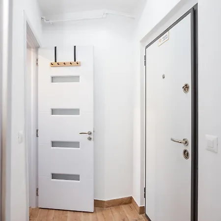 Bienvenue Studio- Steps From Oldtown Apartment