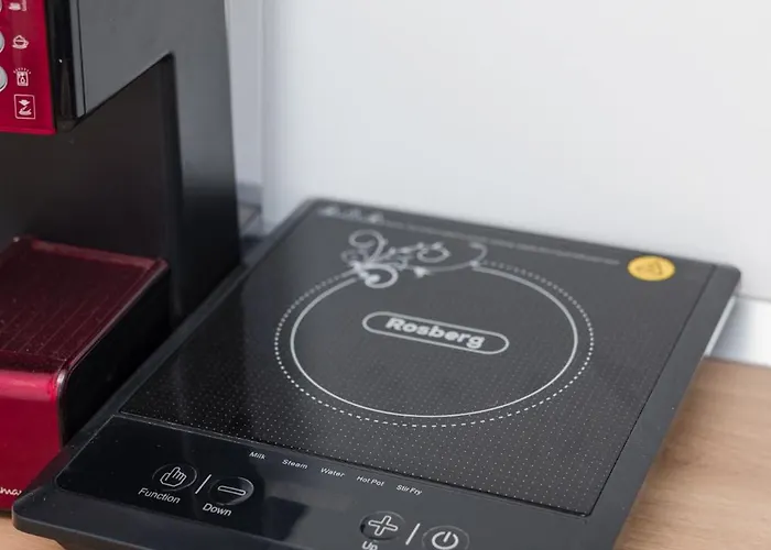 Bienvenue Studio- Steps From Oldtown * Bucureşti