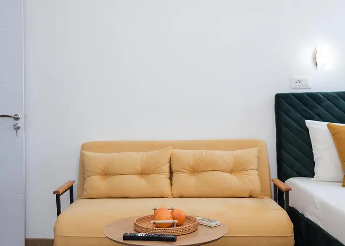 Bienvenue Studio- Steps From Oldtown