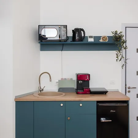 Bienvenue Studio- Steps From Oldtown Boekarest