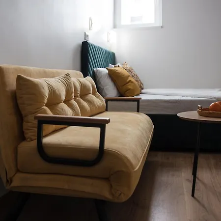 Bienvenue Studio- Steps From Oldtown